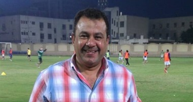 وفاة والد هانى عبادة نجم الزمالك الأسبق