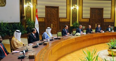 بالصور.. رسائل السيسي فى اجتماع وزراء الشباب العرب: حصّنوا الشباب العربى ضد الأفكار المتطرفة.. ورسخوا لديهم مفهوم الحفاظ على كيان الدولة ومؤسساتها.. واهتموا بالرسالة الإعلامية وتجديدها لمواكبة العصر