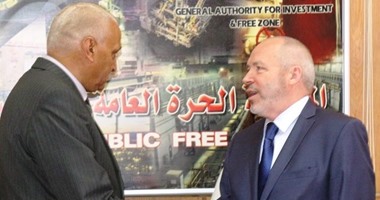 وفد روسى يتفقد المنطقة الصناعية الحرة بالسويس