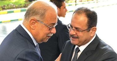 رئيس الوزراء يلتقى وزير الداخلية لمتابعة الأوضاع الأمنية