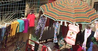 بالصور.. أسلاك كهربائية بجوارسور مدرسة بالشرقية تهدد سلامة التلاميذ