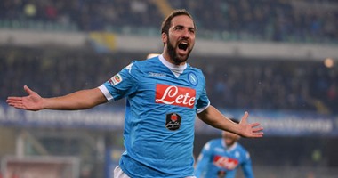 شوبير: "اليوفى غير المعادلة فى كرة القدم بشراء هيجواين مقابل 94 مليون يورو"