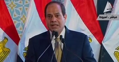 السيسى: "الاستقرار ضرورى للاستثمارات.. وخلوا بالكوا على بلدكم"