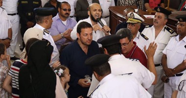 مصدر أمنى: لا صحة لمنع الزيارة عن باسم عودة أو حبسه انفراديًا