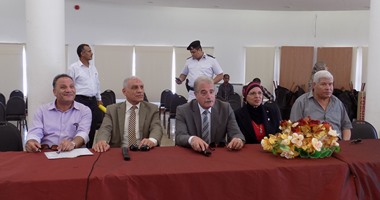 بالصور.. محافظ جنوب سيناء يساهم فى تجهيز الفتيات الأيتام