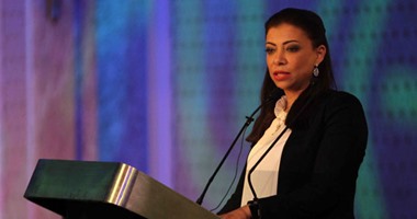 محافظ الوادى الجديد يناقش مع وزيرة الاستثمار الفرص الاستثمارية المتاحة بالمحافظة