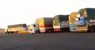 سائقون مصريون عالقون بميناء ضبا بالسعودية يناشدون المسئولين مجددا لإعادتهم