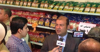 وزير التموين: افتتاح 320 منفذا لـ"جمعيتى".. ويؤكد: تصل لـ14 ألفا خلال 2016