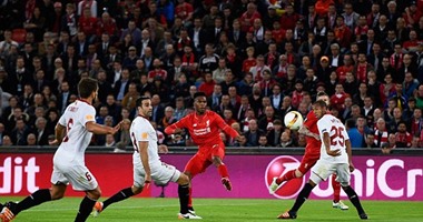 نهائى يوروباليج.. ليفربول يُنهى الشوط الأول بهدف أمام إشبيلية