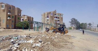 بالصور..مركز الخارجة بالوادى الجديد يشن حملة إزالة تعديات على أراضى الدولة