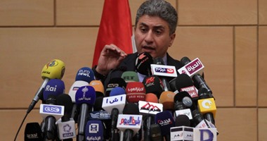 وزير الطيران: اتفقنا مع الجانب الروسى على خارطة طريق لعودة السياحة