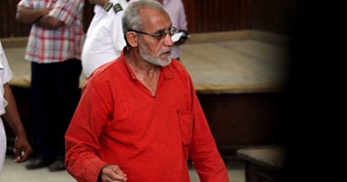 تأجيل محاكمة محمد بديع و92 آخرين بقضية "أحداث بنى سويف" لجلسة 16 أكتوبر