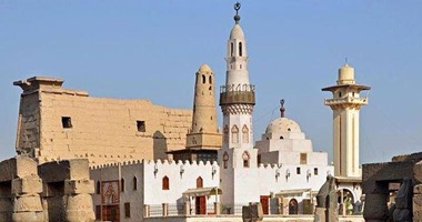 بالصور.. "العارف بالله أبو الحجاج الأقصرى" صاحب أشهر مولد فى الأقصر.. مسجده يمزج بين الحضارات الفرعونية والقبطية والإسلامية.. حفيد الإمام الحسين ولد ببغداد ودرس التصوف بالإسكندرية