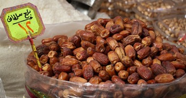 "البلح" يهزم ياميش رمضان بالقاضية بسبب جنون الأسعار