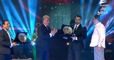 عاصى الحلانى ينشر صور إحيائه حفل عيد الربيع فى شرم الشيخ