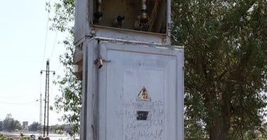 أهالي عزبتى الجبل و الشرايفة بالشرقية يشكون تهالك أعمدة الإنارة