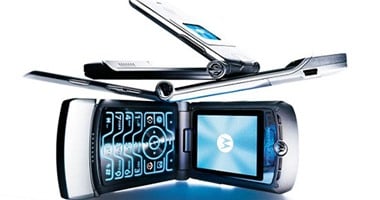 "موتورولا" تطرح نسخة جديدة من هاتفها Razr بنظام أندرويد