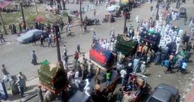 بالصور.."شئ لله يا أبو الحجاج".. آلاف المريدين يختتمون زفة ومولد العارف بالله فى الأقصر بالخيول والجمال.. ويجوبون شوارع المحافظة 5 ساعات.. وتتقدمهم الهوادج والسادة الحجاجية بالرداء الأبيض