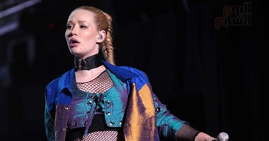 بالصور.. إيجى إزاليا تخطف الأنظار فى مهرجان موازين بـ"شورت" أسود ساخن