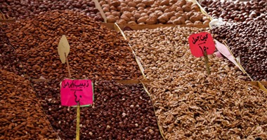 ضبط 8 أطنان ياميش مجهولة المصدر داخل محل بالقاهرة