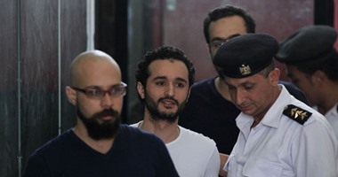 تأجيل دعوى إلغاء قرار حبس احمد دومة انفرادياً لـ 13 فبراير