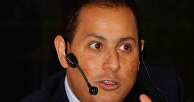 محمد عمران: البورصة المصرية تتبرع بمبلغ 1.250 مليون جنيه للأيتام