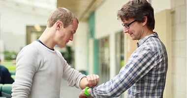 باحثون يبتكرون طريقة لمشاركة الشحن مع أصدقائك