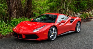 بالصور.. تعرف على أبرز مزايا سيارة 488 GTB الخارقة من فيرارى