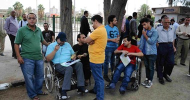 بالصور.. توافد الشباب وذوى الاحتياجات الخاصة على ملتقى توظيف القوى العاملة بالساحل 