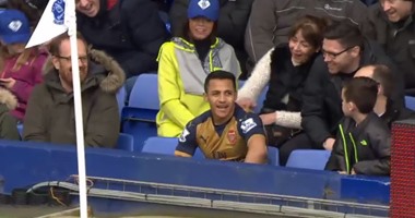 بالفيديو.. أفضل اللحظات الكوميدية بملاعب الدوري الإنجليزي هذا الموسم