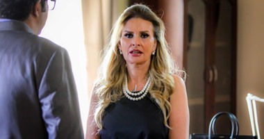 يسرا تنعى صديقتها الدبلوماسية المصرية ليلى دوس على تويتر