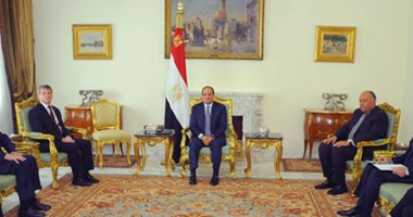 السيسى: زيارة وفد البرلمان الفرنسى رد واضح على محاولات النيل من علاقاتنا مع فرنسا
