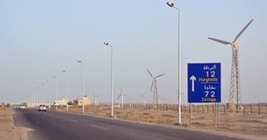 لو رايح تصيف فى الغردقة.. اعرف إرشادات طريق "القاهرة - البحر الأحمر" ولو عربيتك عطلت إزاى تتصرف.. و4 أرقام للأوناش والإسعاف ونصائح أخرى لا تفوتك لسلامة وصولك