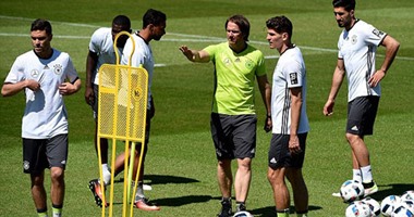بالصور.. "العجل " أول وسائل ألمانيا للاستعداد لليورو