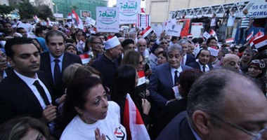 توافد المسئولين الدبلوماسيين والمواطنين للمشاركة فى تأبين ضحايا الطائرة
