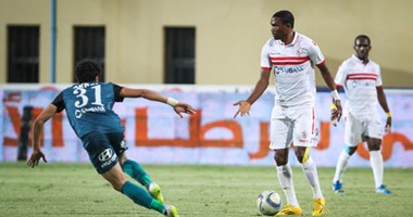 بالفيديو.. الحكم محمد عادل يتغاضى عن ركلة جزاء للزمالك أمام إنبى
