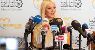 بالصور.. كريستينا أجيليرا: مشروع أغنيتى الـ"هولوجرام" مع ويتنى هيوستن توقف تماما