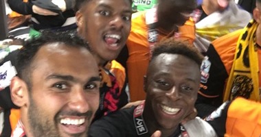 بالفيديو.. المحمدى يحتفل مع هال سيتى بالتأهل للبريميرليج