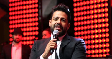 محمد حماقى يغنى لمصر  فى حفل انطلاق برنامج “ninja warrior”