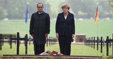 ميركل وهولاند يطالبان القمة الأوروبية بتبنى موقف واضح لمساعدة سكان حلب