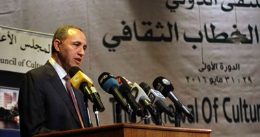 بالصور.. وزير الثقافة الجزائرى: لا يجب التعامل مع المثقف كـ"ديكور"