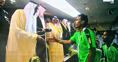 محمد عبد الشافى يحصد ثالث ألقابه مع الأهلى السعودي