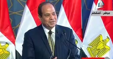 السيسي لـ"مدير جمعية الأورمان": القوات المسلحة تساهم معك فى فرش القرى