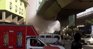 نشوب حريق بسيارة أسفل الطريق الدائرى بالمريوطية 