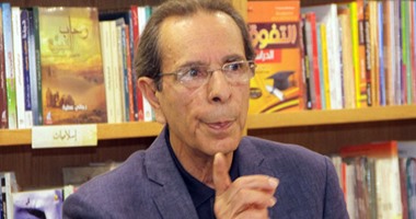 ربعى المدهون: لا مانع من ترجمة روايتى "مصائر" للغة العبرية