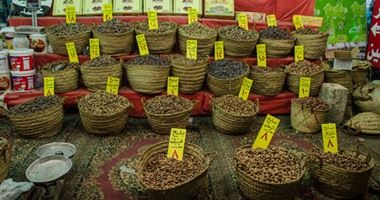 ياميش رمضان.. الغلابة يمتنعون