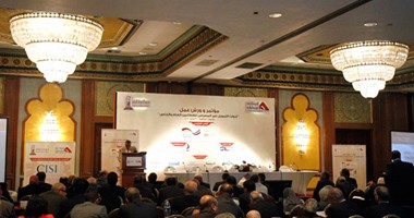 وزير قطاع الأعمال يفتتح مؤتمر أدوات التمويل غير المصرفى
