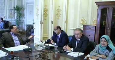 نواب يطالبون بإلغاء نظام الكفيل ويناقشون الموازنة العامة