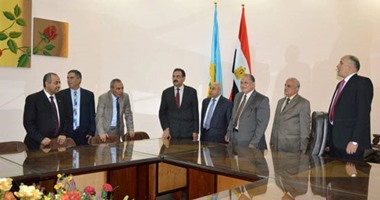 رئيس جامعة طنطا يفتتح قاعة نوعية جديدة بالجامعة