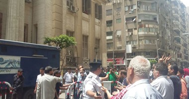بدء محاكمة 10 متهمين بالتظاهر فى 25 أبريل بجلسة سرية بـ"جنح بولاق الدكرور"